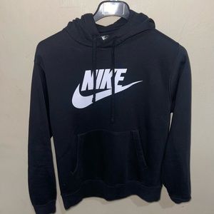 Men’s Nike black hoodie size: Medium